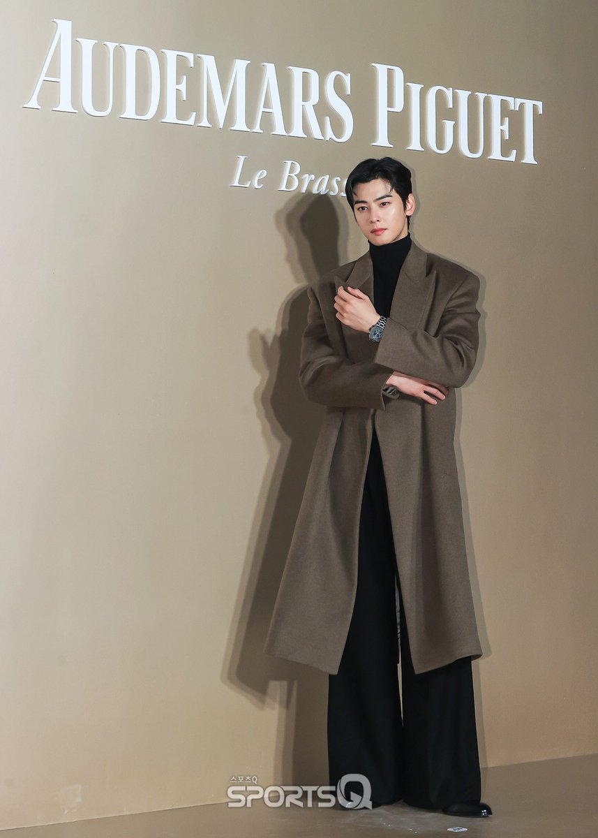 cewpics's tweet photo. oh he looks GOOD

AUDEMARS PIGUET X CHA EUNWOO
#APXKAWS_ChaEunwoo 
#CHAEUNWOO #차은우 
 #AudemarsPiguet https://t.co/gdL091wV5R