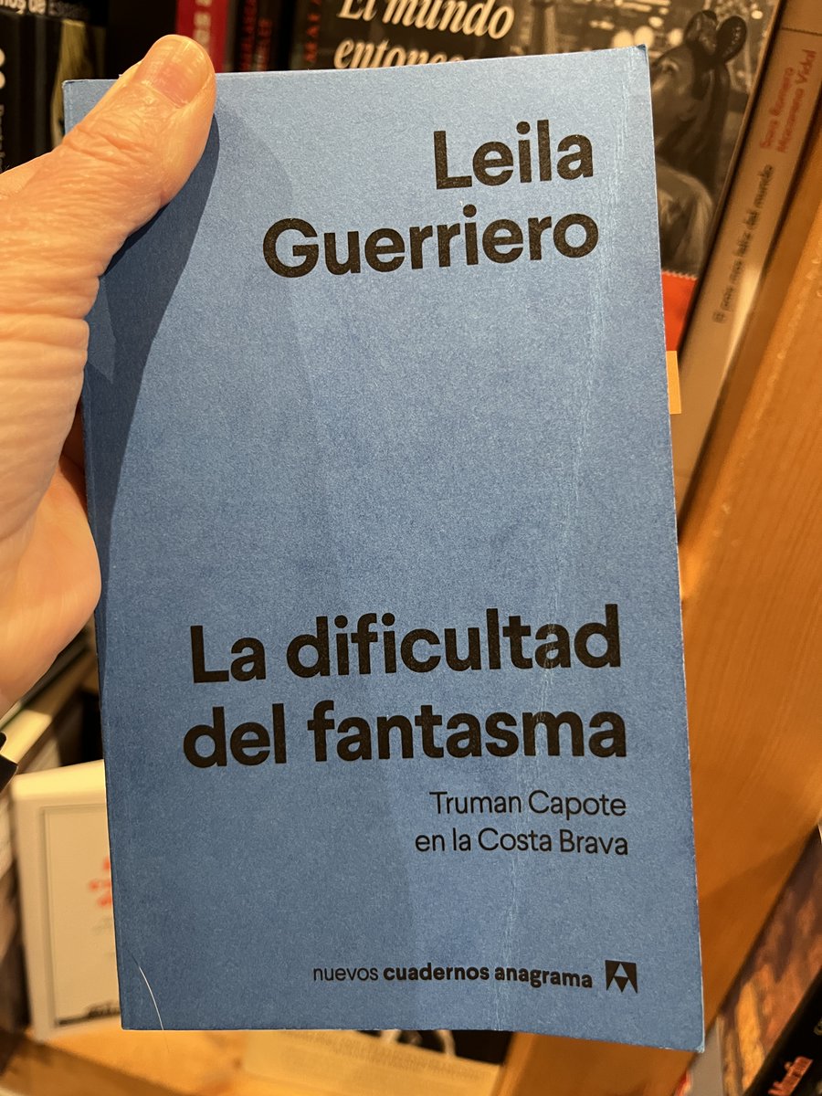 Qué buena es Leila Guerriero, no se puede contar más y mejor, qué placer el buen periodismo. En esta nueva joya va tras los pasos del fantasma que el gran Truman Capote fue en la Costa Brava y, como siempre, hay mucho más. Para brava, Guerriero.