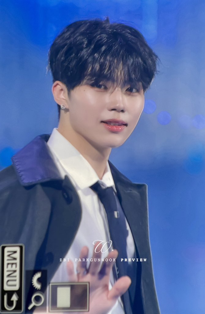 241122 천사를 봤어요 🫠😇🤍🤍🤍

#박건욱 #PARKGUNWOOK #パクゴヌク #제로베이스원 #ZEROBASEONE #ZB1