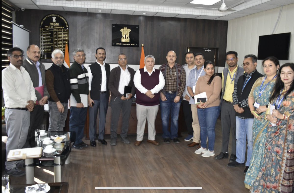 Information & PR, Reasi tweet media
