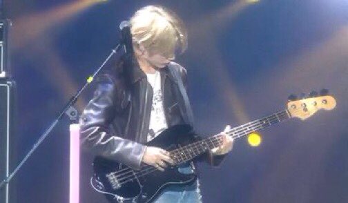which one?

guitarist beomgyu?       bassist beomgyu?