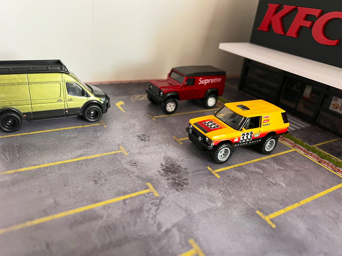 #freeitfriday#rangerover #hotwheels <a href="/fepacommish/">Alex McMurray</a> <a href="/DiecastAddicts/">Diecast Addicts</a> @<a href="/jacknavyford70/">jaxx</a> <a href="/creatinglightly/">Juanma is Creating Lightly 🎨🖌😬</a> <a href="/cjhm_models/">CJHM</a> <a href="/DiecastHype/">Diecast Hype</a> <a href="/Jumaidi80/">Eddy</a> <a href="/fast_upp/">Fast Up!</a> <a href="/WaynesDCGarage/">Wayne's DC Garage</a> @NotPoshPete <a href="/jeckythump/">Dr Jonathan Kershaw 🇪🇺</a> <a href="/Kicksrule80/">Luis montalvo</a> <a href="/marcus_t_ward/">Marcus T Ward</a> <a href="/markjohnoneill/">Mark O'Neill</a> <a href="/MarekMarek1961/">MarekMarek1961</a> <a href="/tibollo/">the Savage Modeler ⚡</a> <a href="/Mike_Zarnock/">Hot Wheels TV with Mike Zarnock</a>