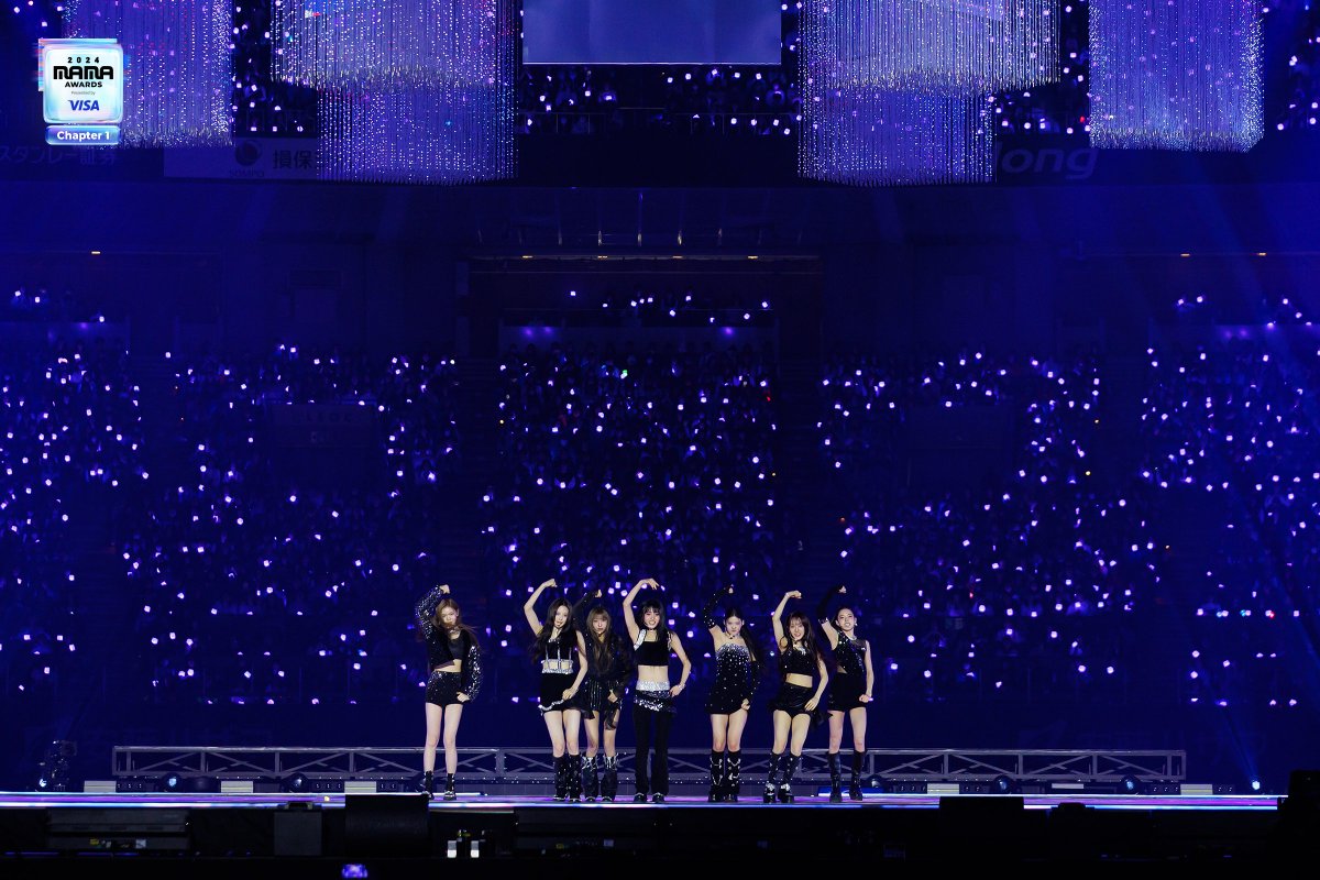 [#2024MAMA] #FINALLOVESONG #IWALY #DRIP #FAKEIT #IZNA #TIMEBOMB by #izna #이즈나 <a href="/izna_offcl/">izna</a>

REAL performances from outstanding artists🌟
2024 MAMA AWARDS IS HERE!

BIG BLUR : What is Real?
2024 MAMA AWARDS

#MAMAAWARDS
#2024MAMAAWARDS