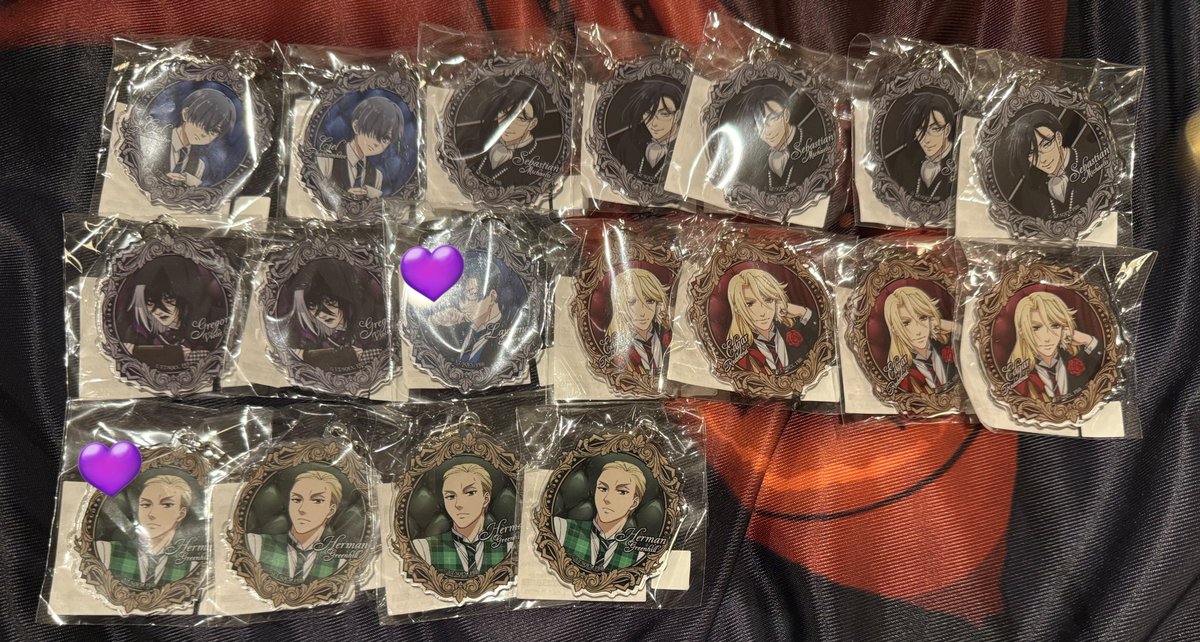 krsn_gz2's tweet photo. 譲渡 黒執事 プリンスホテル コラボ アクスタ アクキー

譲:画像参照

求:定価＋送料

譲渡条件下記ご参照ください。
シエル▶︎♡印より2点以上
セバスチャン▶︎♡印より同数
それ以外▶︎単体譲渡可
＊銀行振込、PayPay
交換は別ツイよりご連絡ください◎
FF外様はリトリン一読願います。 https://t.co/JAfJuhIaZV