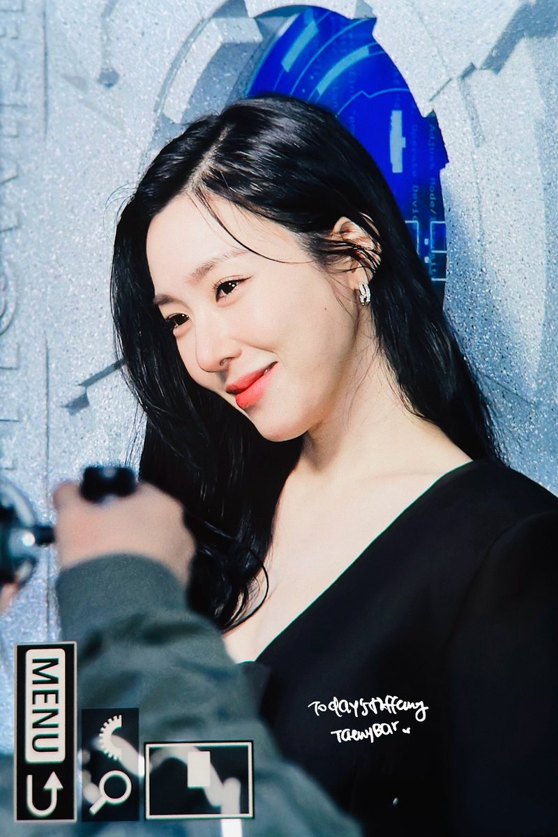 PreciousMmts's tweet photo. 241122 티파니 브랜드 행사 프리뷰
#티파니 #티파니영 #TIFFANYYOUNG @tiffanyyoung https://t.co/Wwi09lxDoQ