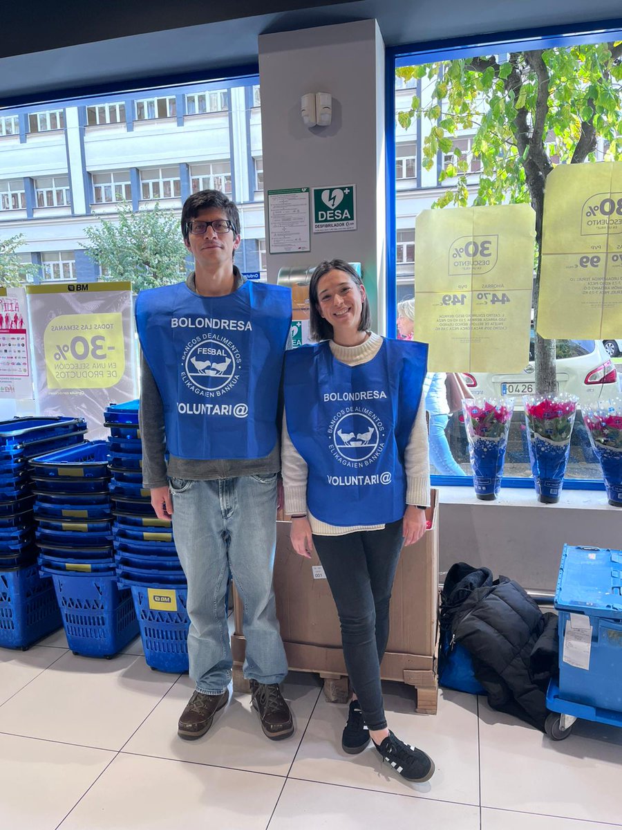 Our staff &amp; researchers volunteered at supermarkets in Bilbao 🛒🤝, supporting La Gran Recogida by <a href="/Bizbancali/">Banco Alimentos Bizkaia</a>  
Proud to contribute to this meaningful cause ❤️

Big thanks to Esti, Naiara, Oriana, Leo, Diana, Kriti, Kartheek, Felipe &amp; Nesrine for your efforts! 💪✨