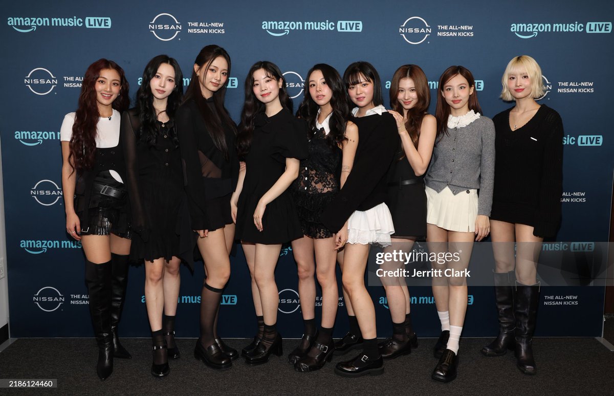 godmitzu's tweet photo. 9WICE'S VISUALS TOGETHER https://t.co/cvbjSiSsON