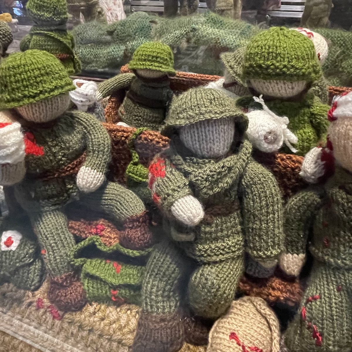 The Longest Yarn is a knitted display depicting D-day on 6 June 1944. It’s on tour around England and I had the chance to see the exhibition. 
#thelongestyarn
thelongestyarn.com