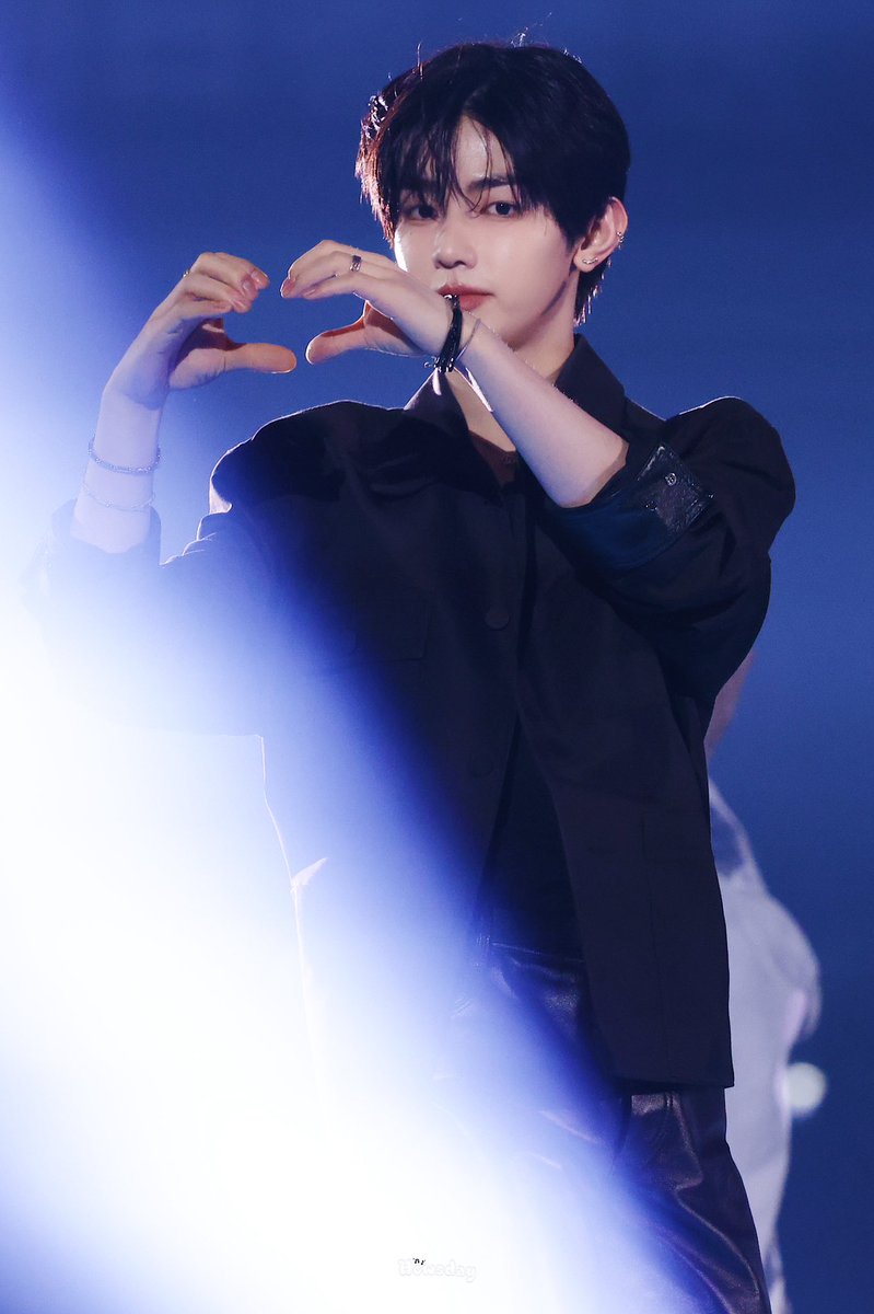 𝐆𝐎𝐎𝐃𝐃𝐀𝐘 241122

#ZHANGHAO #장하오 #章昊 #ジャンハオ
#ZB1 #ZEROBASEONE #제베원