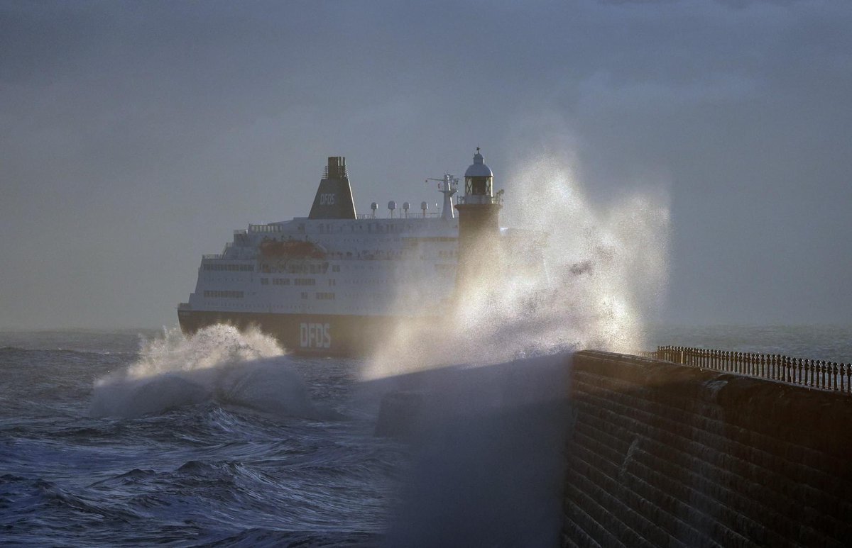Owen Humphreys (@owenhumphreys1) on Twitter photo Some rough sea at #tynemouth today ahead of the arrival of #StormBert #weather <a href="/PA/">PA Media</a> <a href="/StormHour/">#StormHour</a> <a href="/ChronicleLive/">The Chronicle</a> Some rough sea at #tynemouth today ahead of the arrival of #StormBert #weather <a href="/PA/">PA Media</a> <a href="/StormHour/">#StormHour</a> <a href="/ChronicleLive/">The Chronicle</a>