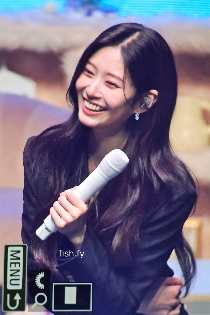 fish_fy__tw's tweet photo. 20241122 FM

瘋掉
超好看

#김민주 #민주 #MINJU #珉周 https://t.co/2FHc5gwc20