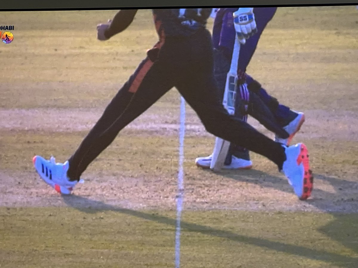 InnoBystander's tweet photo. Yeah we know… #abuDhabiT10 #ADT10 https://t.co/86JIKcoHtv
