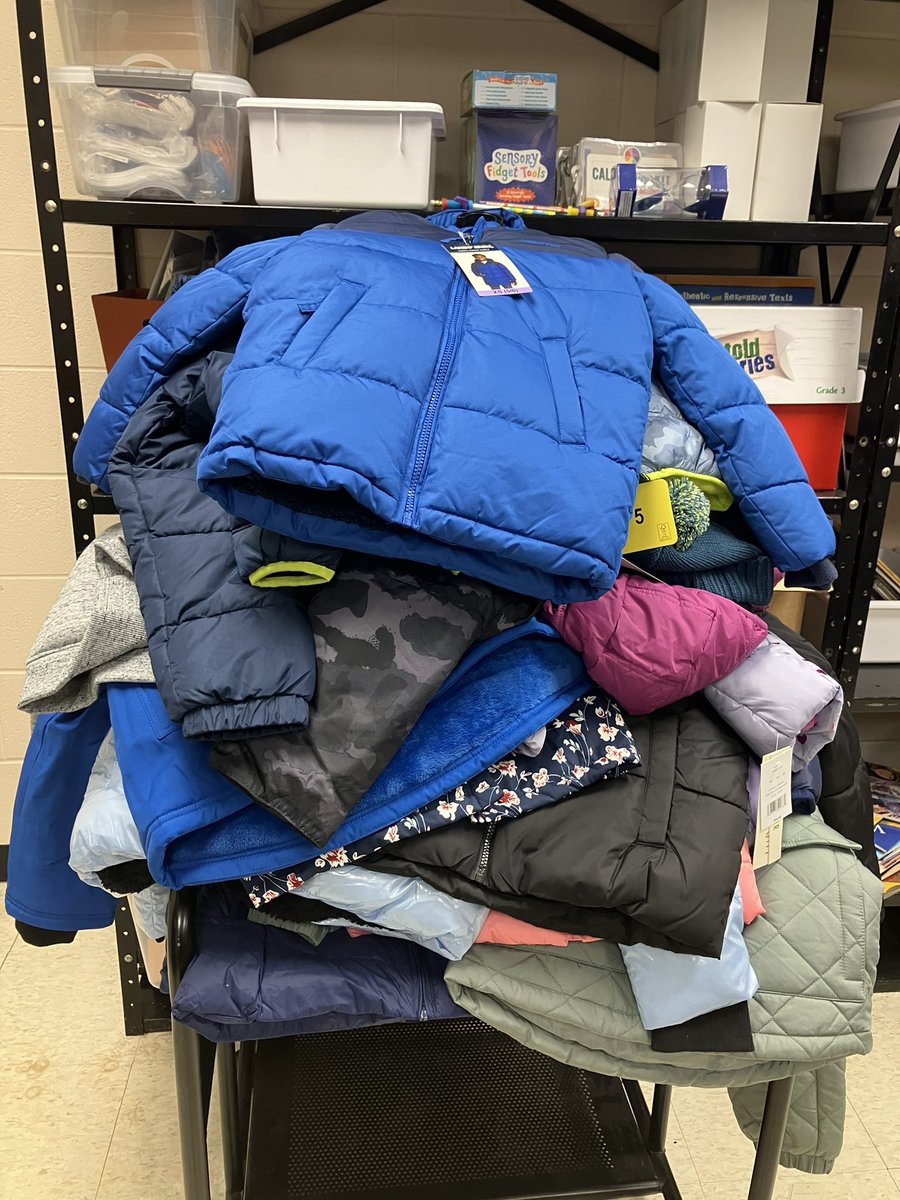 weakley_l's tweet photo. Thank you, Fern Creek Woman’s Club, for your generous donations of coats, gloves, and scarves. Your generosity means everything to Fern Creek Elementary School.

Again, thank you. @Principal_FCES @GoffnerGwen @JCPSAsstSuptASP https://t.co/qKRwhwZsj3