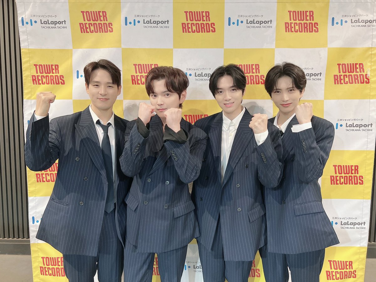 JJangNew's tweet image. 今日もありがとうございました!!
そとだったので かぜひかないようにきをつけてね!!! あしたもよろしく❤️

#tritops #evergreen❤️ #marching