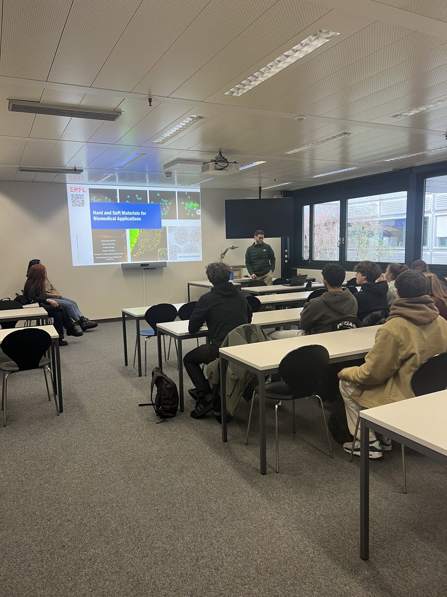 Yesterday and today the GBF group had the pleasure to welcome a big group of high school students and present the activities performed in our lab! 🤓 🥼 
We wish them a successful future and a wise choice for their next academic move!
#EPFL #InfoDays #chemistry #PhDLife