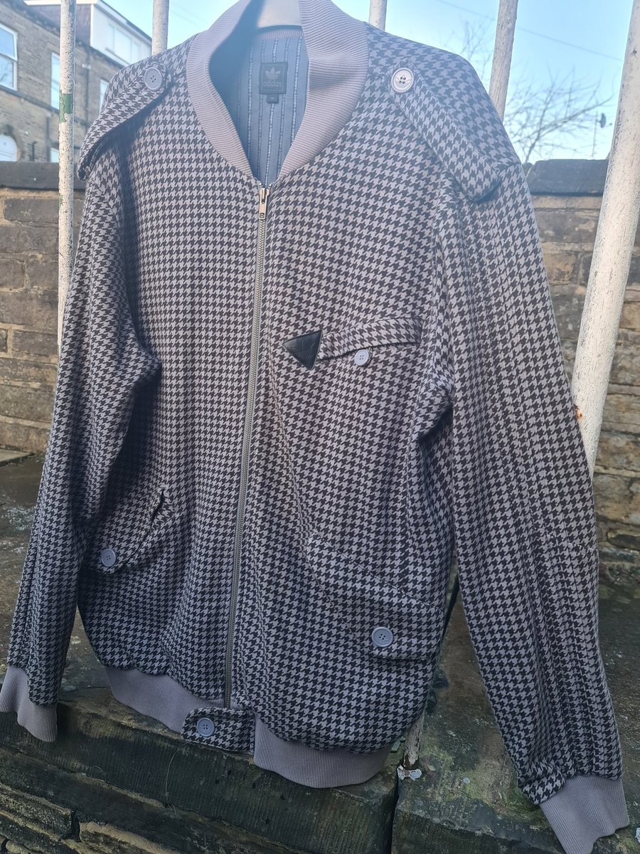 adiFamily tweet media