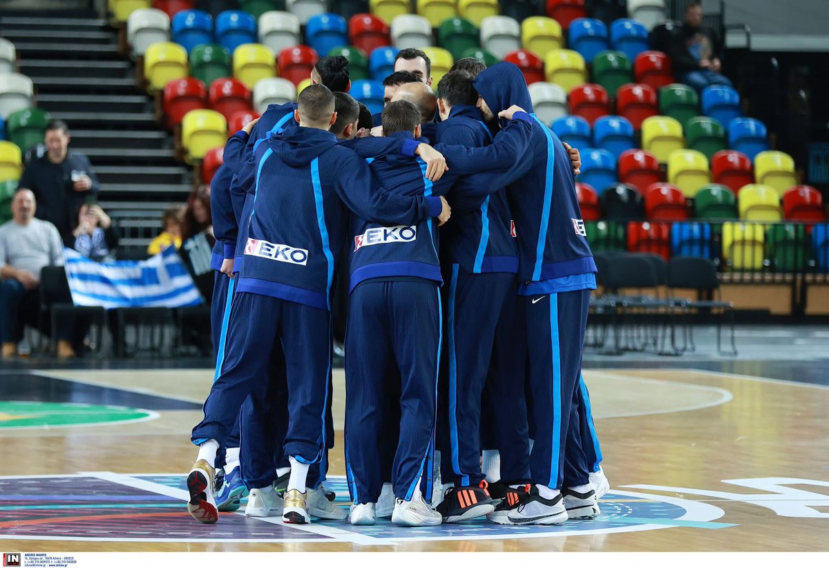 sofia1067's tweet image. Όλοι είπαν "μπράβο, ανανέωση, να δοθούν ευκαιρίες".Μετά από μια ήττα όλοι είναι "άχρηστοι". Ευτυχώς το όνομα "Σπανούλης" μπορεί να λειτουργήσει ως ασπίδα.Επίσης,καλό θα ήταν να βλέπουμε την μεγαλύτερη εικόνα: Όχι το σήμερα, αλλά το "μεθαύριο" της Εθνικής Ομάδας.
#PantaDipla