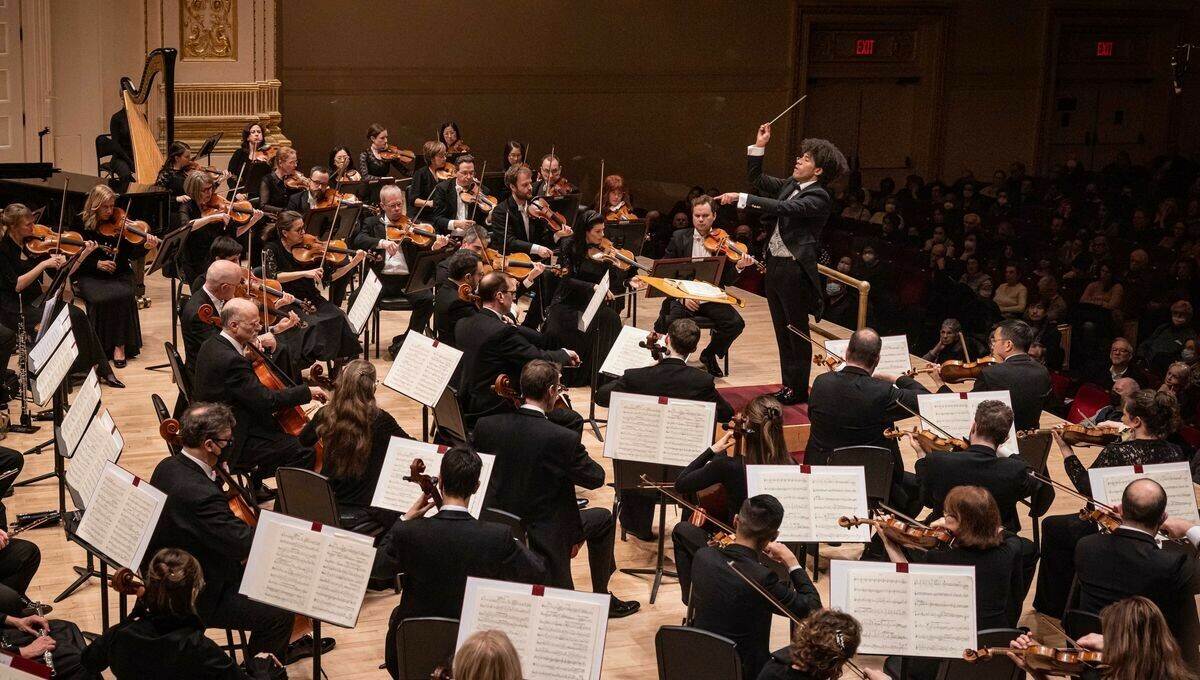 France Musique (@francemusique) on Twitter photo Ce soir, l’Orchestre symphonique de Montréal sera en concert à la <a href="/philharmonie/">Philharmonie de Paris</a>. L’ensemble, dirigé par Rafael Payare, est en pleine tournée européenne. L’occasion de nous pencher sur l’identité de cet orchestre qui célèbre ses 90 ans.
<a href="/SofiaAnastasio/">Sofia Anastasio</a>
➡️ l.francemusique.fr/whH Ce soir, l’Orchestre symphonique de Montréal sera en concert à la <a href="/philharmonie/">Philharmonie de Paris</a>. L’ensemble, dirigé par Rafael Payare, est en pleine tournée européenne. L’occasion de nous pencher sur l’identité de cet orchestre qui célèbre ses 90 ans.
<a href="/SofiaAnastasio/">Sofia Anastasio</a>
➡️ l.francemusique.fr/whH