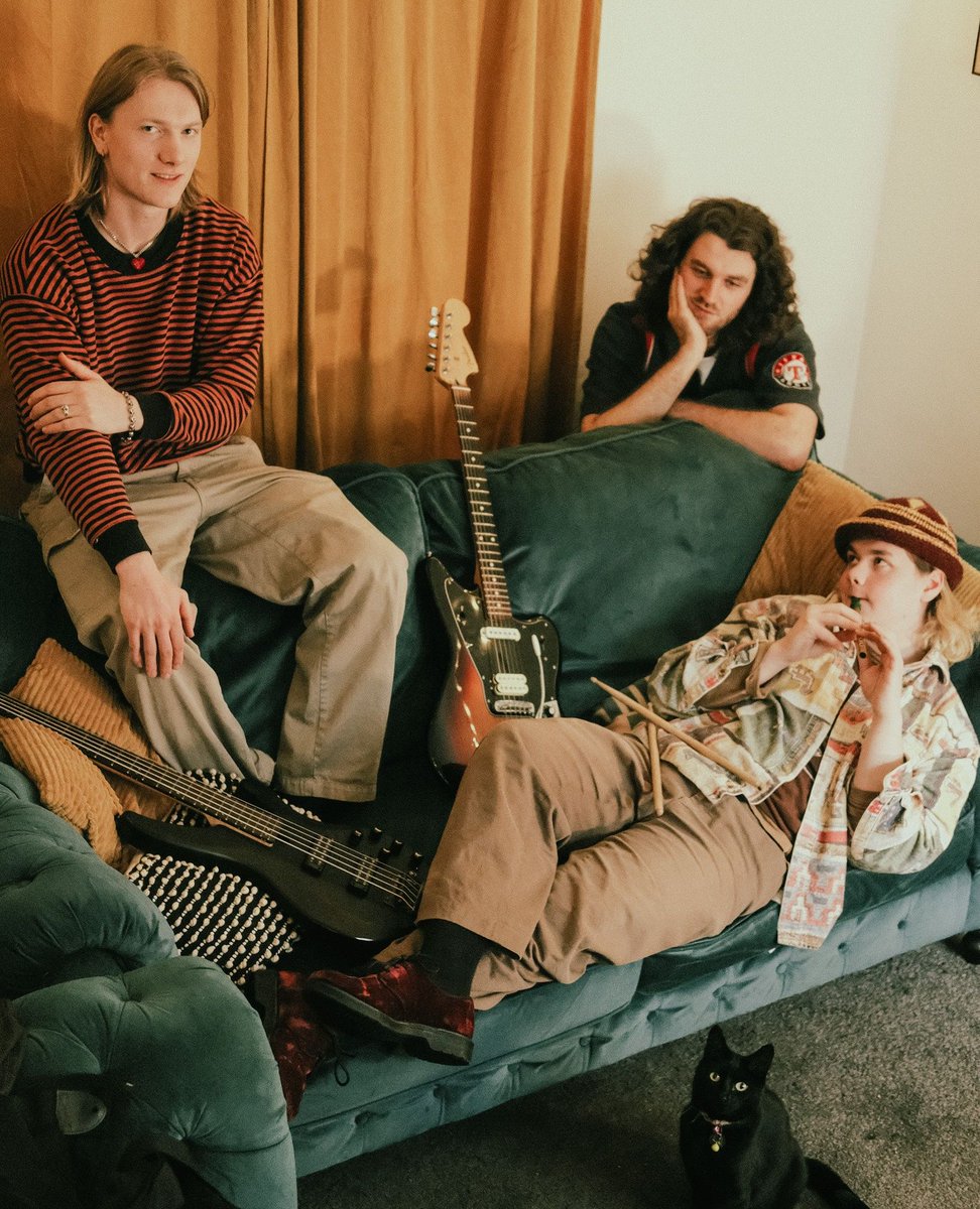 MagazineStill's tweet image. Off the back of their debut EP Intruder, we caught up with Ladybarn and learnt more about their creative process.

Find out what where the name Ladybarn came from below 🎺

stilllisteningmagazine.com/start-listenin…

#ladybarn #jazz #manchester