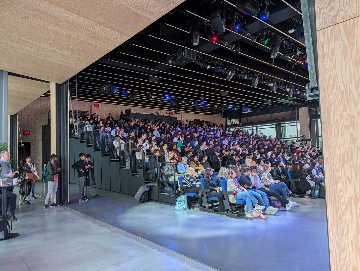 Full house yesterday despite the rainy weather!

I had a great time today chatting with developers about Responsible AI with Firebase  and Checks.

What a treat!

Thank you Rachel Francois and <a href="/blv/">Anna Nerezova @ Google I/O</a> Nerezova for the invitation!

#DevFestNYC2024
