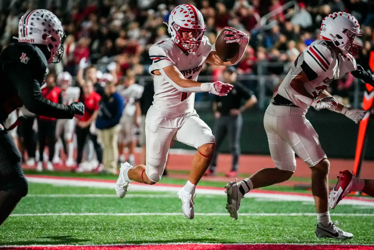 “I’ve learned a lot from him.” Drake McClurg said that - and more - about former Center Grove star receiver Noah Coy. On the sophomore standout, who has helped fill the void for the Trojans left by Coy's graduation. bit.ly/3Z8wEDo