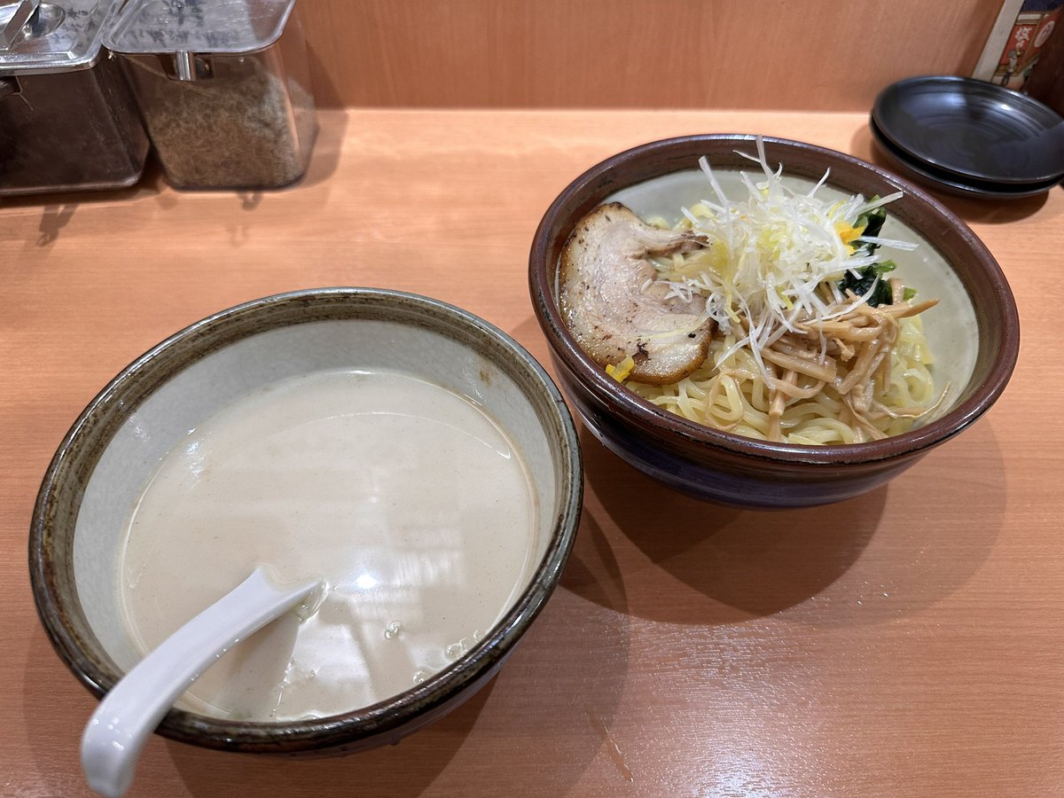 nmcctrn1705's tweet photo. ラ後のラは中目で俺流 https://t.co/rJB5TEEk46