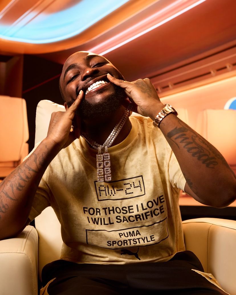 AlbumTalksHQ's tweet photo. 🚨 5 years ago today, @davido released “A Good Time” 💿

— It went on to become the FIRST African album to spawn two RIAA certified songs and accumulate over 1 BILLION streams 🤯

A CLASSIC. 🤌 https://t.co/lbQdGYFcgd
