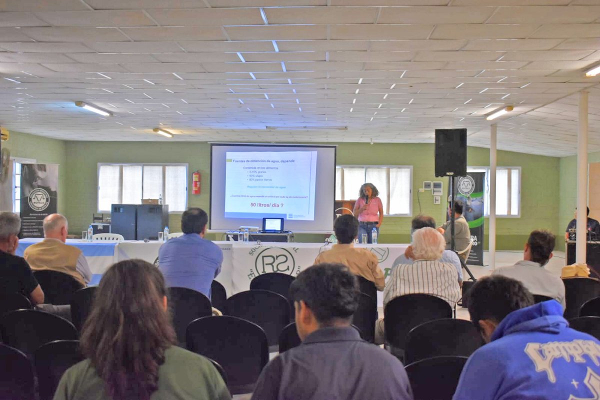 CRAprensa's tweet photo. En el marco de la Expo también se han llevado a cabo importantes charlas sobre: agua para el consumo animal e infraestructura, manejo holístico, razas de búfalo y sus desafíos en Argentina, industria láctea y reproducción, degustación de productos bubalinos entre otros temas. https://t.co/smFIxtEcxi