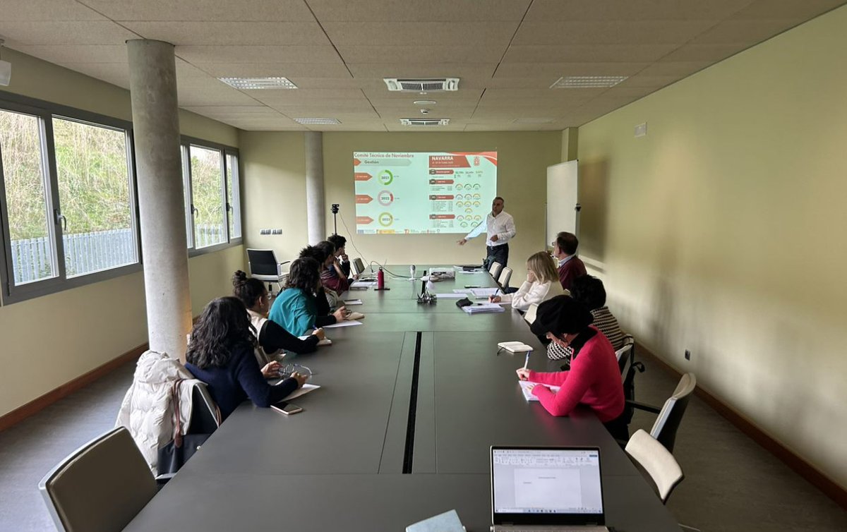 TurismoPro_na's tweet photo. 🔴Esta semana los comités técnicos de las #UGET han avanzado en el modelo de gobernanza y sus planes de sostenibilidad turística con 7 reuniones en #Olite #Lumbier #Aribe #Oieregi #Leitza #EstellaLizarra #Tudela

@CedernaGaralur | @tederural  | @ConsorcioZonaMe | @ConsorcioEder https://t.co/aL7k3j7HQq