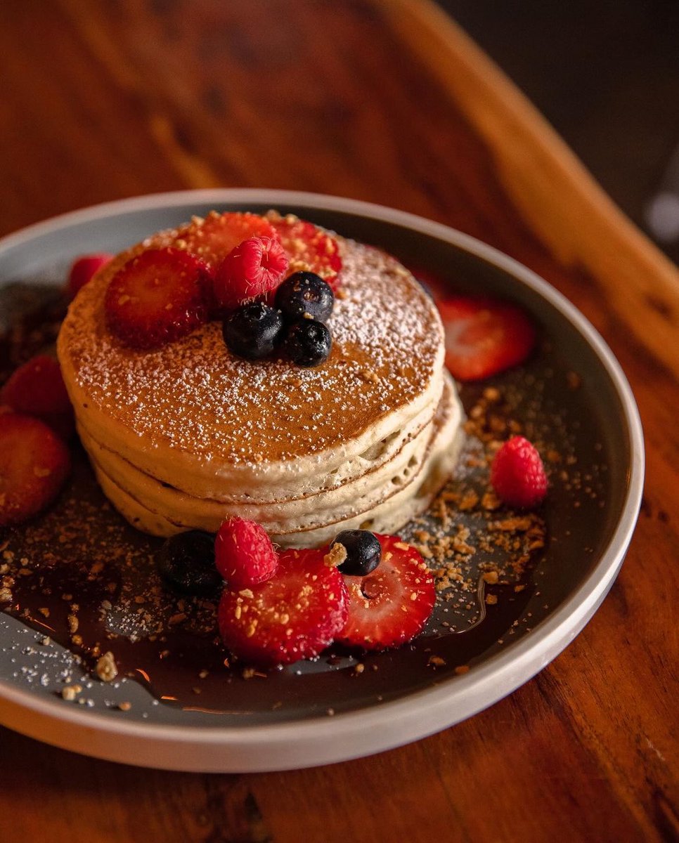 La torresita de Pancakes te eleva los niveles de felicidad. 😮‍💨🥞
Date el gusto, ¡te lo mereces beibeh!
Viernes a Domingo 8am-4pm.