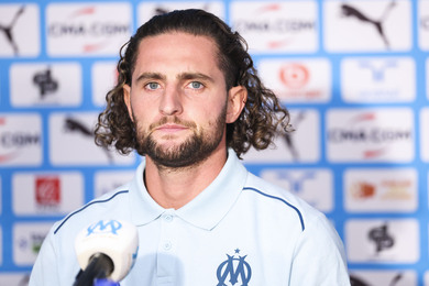 FCMarseille's tweet photo. #Rabiot : "Marquer sur les coups de pieds arrêtés avec l'OM, le rendement est faible. Alors que l'on a un bon potentiel dans l'équipe, on peut travailler là dessus. Cela peut débloquer des situations. Cet aspect peut être bien pour nous de plus le travailler..." #liveconf #OM https://t.co/VVQxMKtQPe