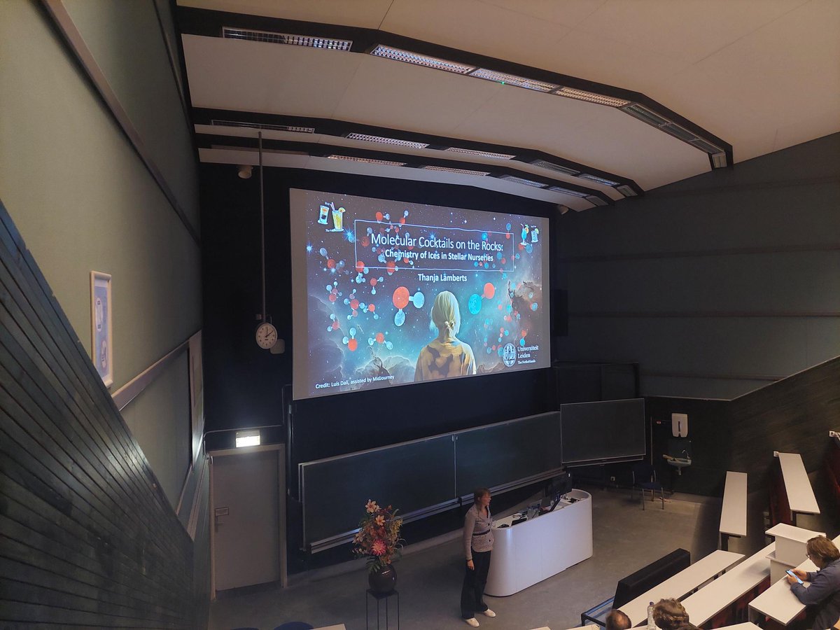 Amazing talk by Thanja Lamberts at the #ReedijkSymposium. She talked about her work in the field of astrochemistry and the importance of surface chemistry, low temperature, low density, element availability, timescales and telescopes for her research. pubs.acs.org/doi/10.1021/ac…
