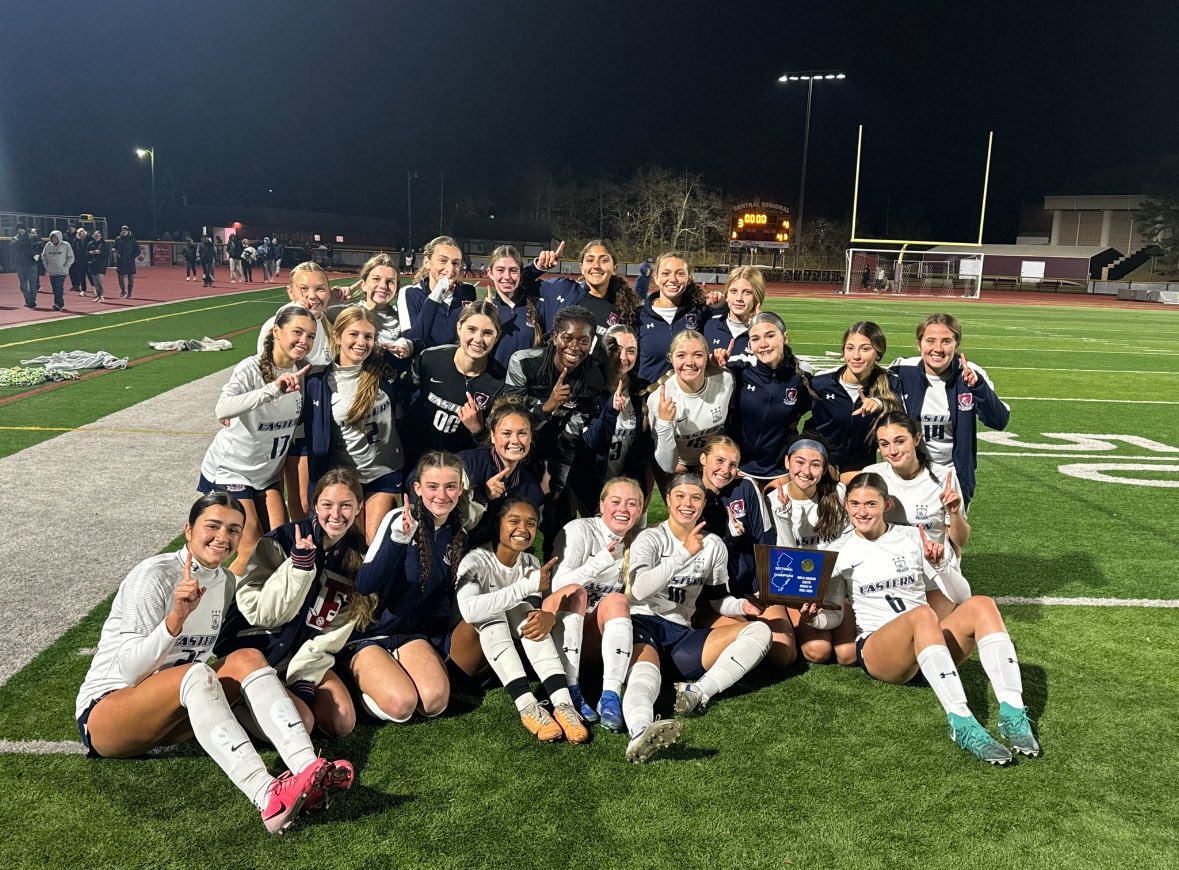 ava_moyer10's tweet photo. Last ever EGS game tomorrow ❤️
No better way to end it. 
LETS GO EGS! https://t.co/t3i7qsecJk