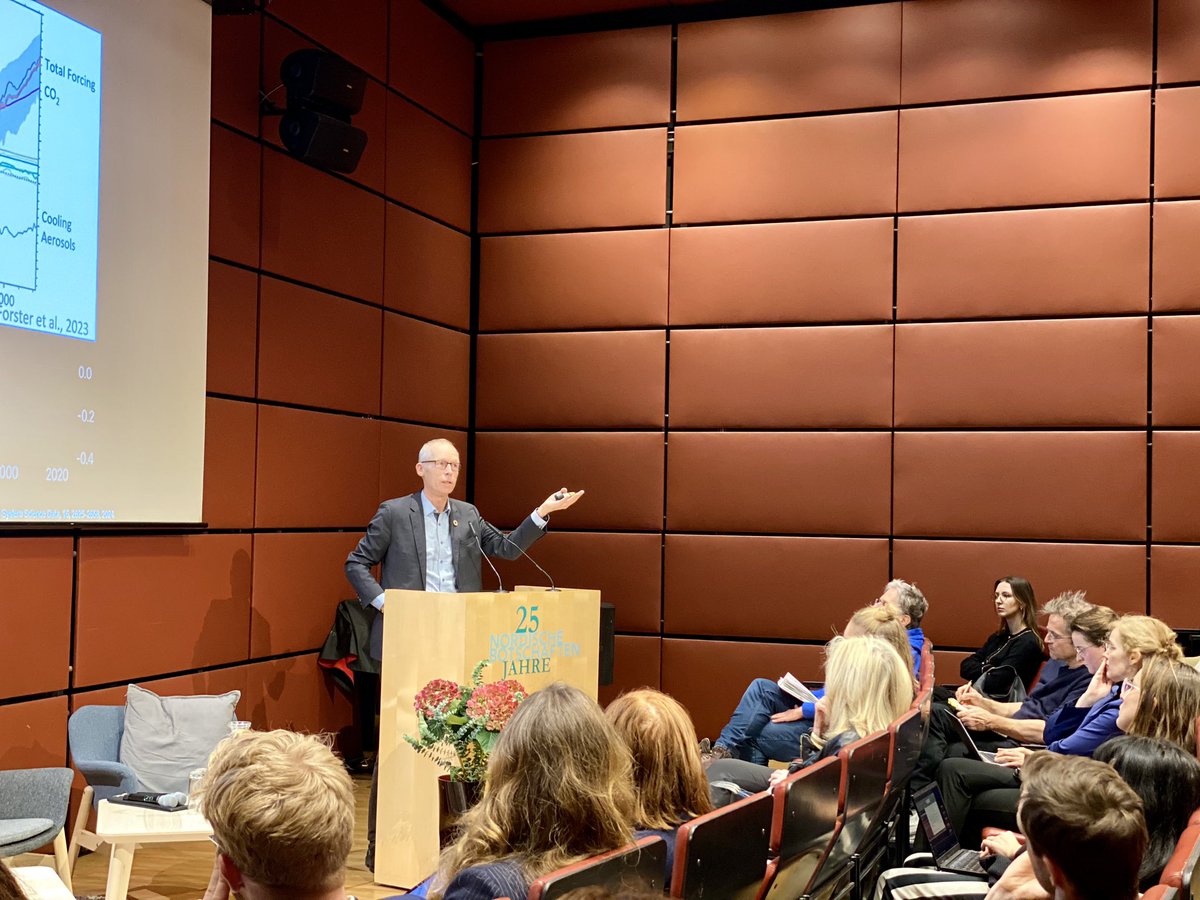 Botschaft Schweden (@swebotschaft) on Twitter photo ”We have enough to solve the problem”, sagt <a href="/jrockstrom/">Johan Rockström</a> in seiner Keynote bei unserer Veranstaltung zur #COP29. „Now it‘s time to deliver!“
Denn die Lage sei beunruhigend: „Planet earth is loosing resilience.”
<a href="/DGVN_de/">DGVN e.V.</a> <a href="/PIK_Klima/">Potsdam-Institut für Klimafolgenforschung PIK</a> ”We have enough to solve the problem”, sagt <a href="/jrockstrom/">Johan Rockström</a> in seiner Keynote bei unserer Veranstaltung zur #COP29. „Now it‘s time to deliver!“
Denn die Lage sei beunruhigend: „Planet earth is loosing resilience.”
<a href="/DGVN_de/">DGVN e.V.</a> <a href="/PIK_Klima/">Potsdam-Institut für Klimafolgenforschung PIK</a>