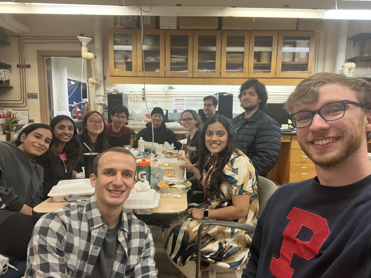 The Drndic lab members are very busy eating.