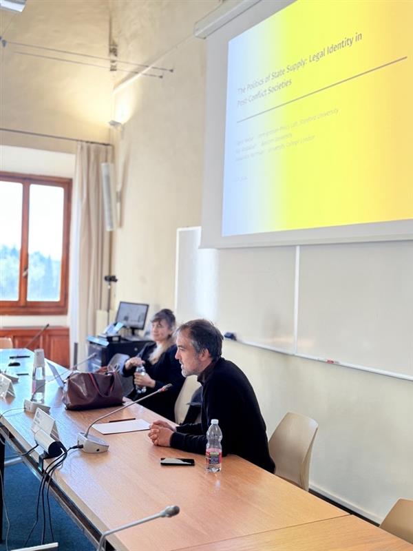 eui_sps's tweet image. ✨We’re thrilled to welcome Alexandra Hartman from @ucl to today’s @EUI_EU Swiss Chair Seminar Series, organised by @EliasDinas. She’s delivering an interdisciplinary talk on “The Politics of State Supply: Legal Identity in Post-Conflict Societies”.
🔗 loom.ly/hxEu4-4