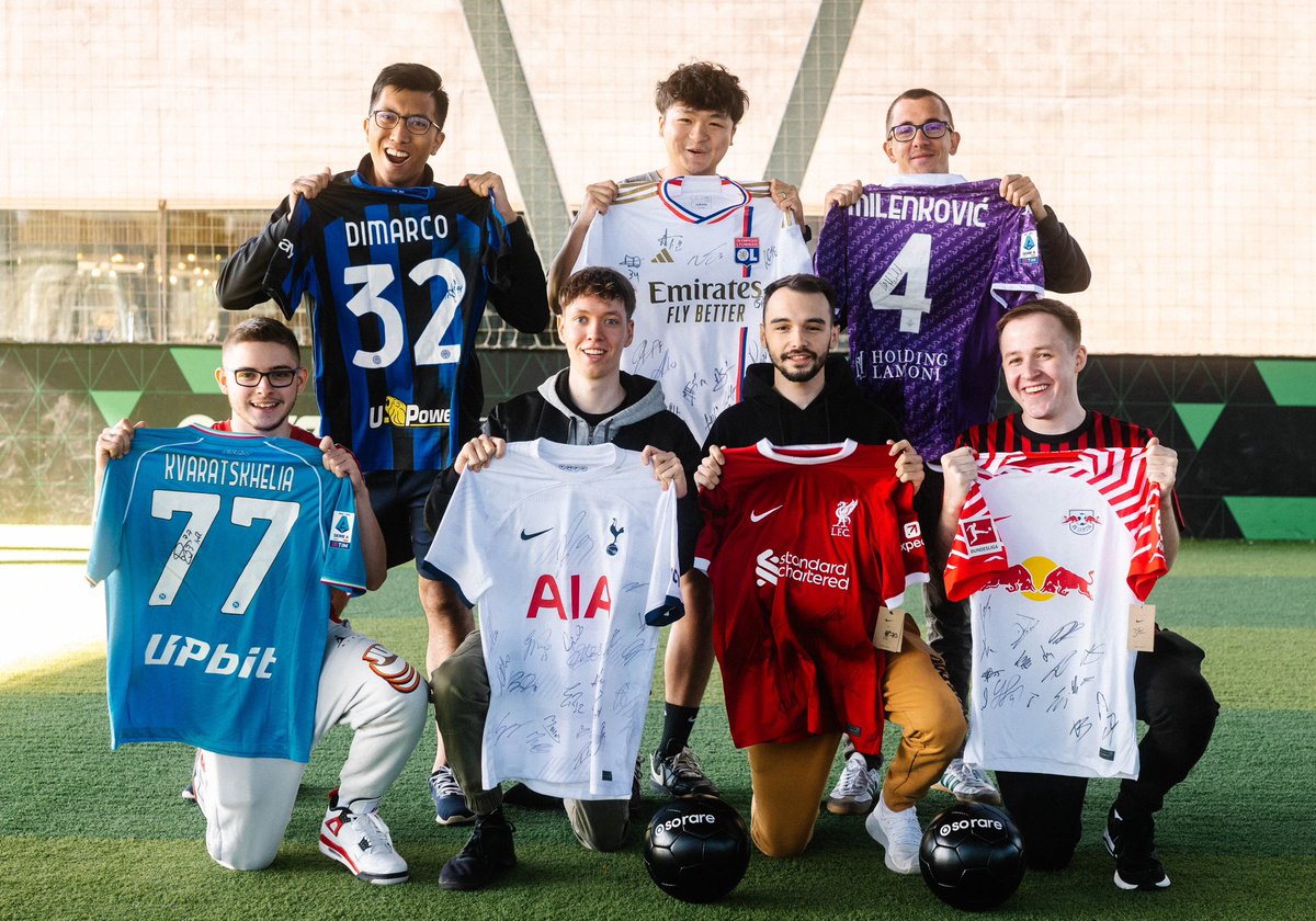 Sorare's tweet photo. A truly special moment. 🤍

During this once-in-a-lifetime experience when Sorare Managers had the chance to meet and play football with Zidane. 🥹

Stay tuned for more… https://t.co/JmdFSnKq5E