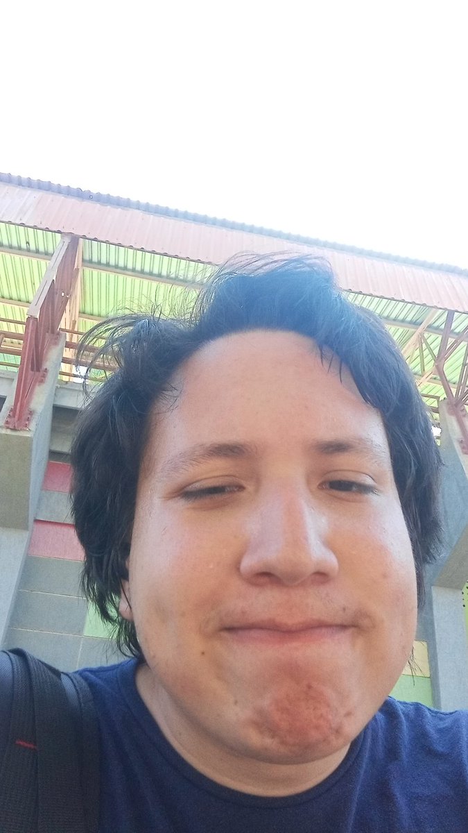 Hoy es mi cumpleaños N° 23 
 🍥