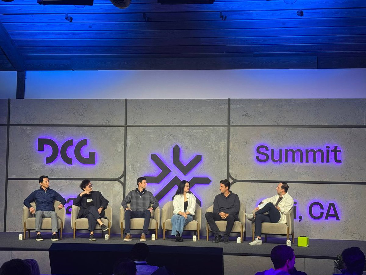 Space and Time (@spaceandtimedb) on Twitter photo DCG knows what they're doing putting the biggest gigabrains in AI & crypto on the same panel 🧠 >>>
This week <a href="/holiday_nate/">Nate Holiday</a> joined <a href="/John1wu/">John Wu 🔺</a> (<a href="/avax/">Avalanche🔺</a>), <a href="/0x7SUN/">Jiahao SUN</a> (<a href="/flock_io/">FLock.io</a>), <a href="/petkanics/">Doug Petkanics</a> (<a href="/Livepeer/">Livepeer</a>), and <a href="/calanthiaaa/">calanthia.soul</a> (<a href="/getmasafi/">Masa</a>) for a panel on AI x crypto use cases and adoption DCG knows what they're doing putting the biggest gigabrains in AI & crypto on the same panel 🧠 >>>
This week <a href="/holiday_nate/">Nate Holiday</a> joined <a href="/John1wu/">John Wu 🔺</a> (<a href="/avax/">Avalanche🔺</a>), <a href="/0x7SUN/">Jiahao SUN</a> (<a href="/flock_io/">FLock.io</a>), <a href="/petkanics/">Doug Petkanics</a> (<a href="/Livepeer/">Livepeer</a>), and <a href="/calanthiaaa/">calanthia.soul</a> (<a href="/getmasafi/">Masa</a>) for a panel on AI x crypto use cases and adoption