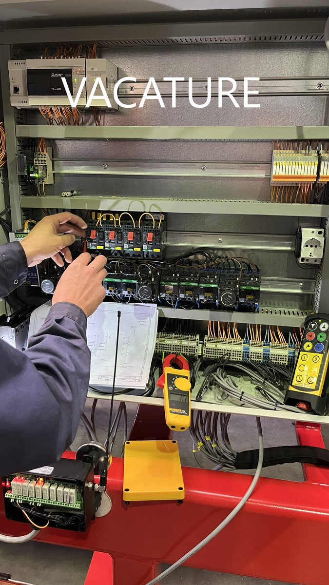 Electro monteur / besturingstechnicus
Werken bij een prachtig bedrijf in een prachtige sector aan een veelzijdigheid van machines? Kijk eens op visserbolsward.com/vacatures-tech…...