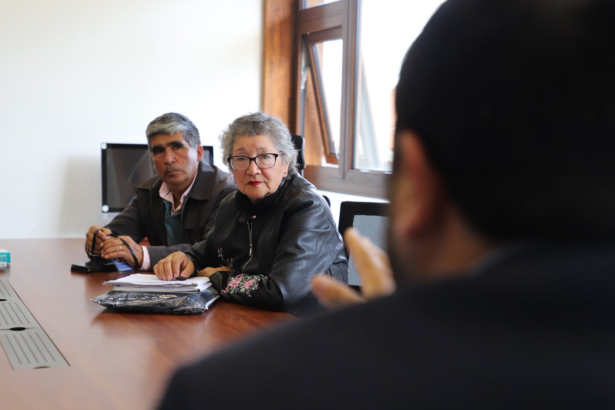 MunideCunco's tweet photo. ALCALDE SE REÚNE CON EMPRENDEDORES DEL PERSA-ESTACIÓN

+info👇
https://t.co/jBEBs7nTDI

#CuncoUnaMejorComuna https://t.co/CKSTpWYgva