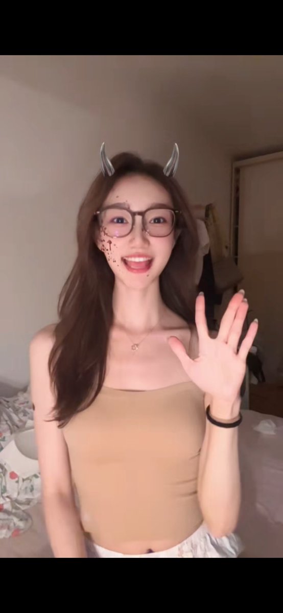 【网友投稿 No.1285】美脚眼镜小姐姐第五弹 #眼镜娘 #眼镜妹 #投稿 #反差 #投稿曝光 #女友 #女友分享
#女友系列 #女同学 #女同事 #足控 https://t.co/nH4J1xfPkZ