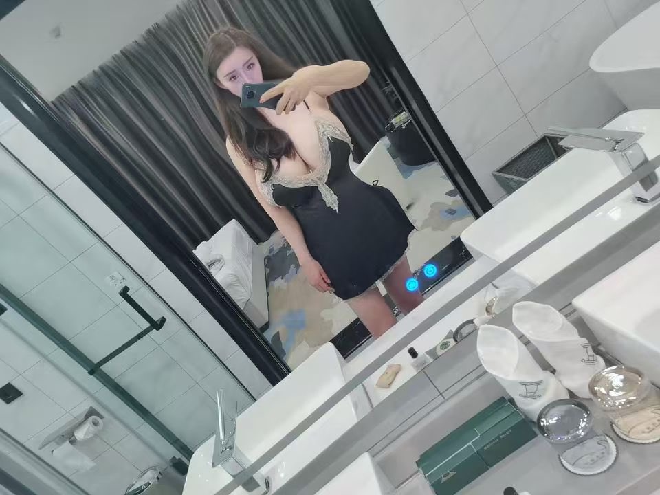 巨乳陈陈在线，可约拍摄🎬
免费视频验证本人ling220.com/introduction/b…