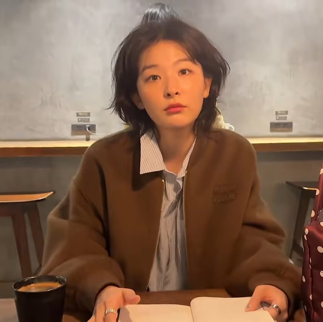 minjoohyuns's tweet photo. im going crazy https://t.co/KRbrpoJq6K
