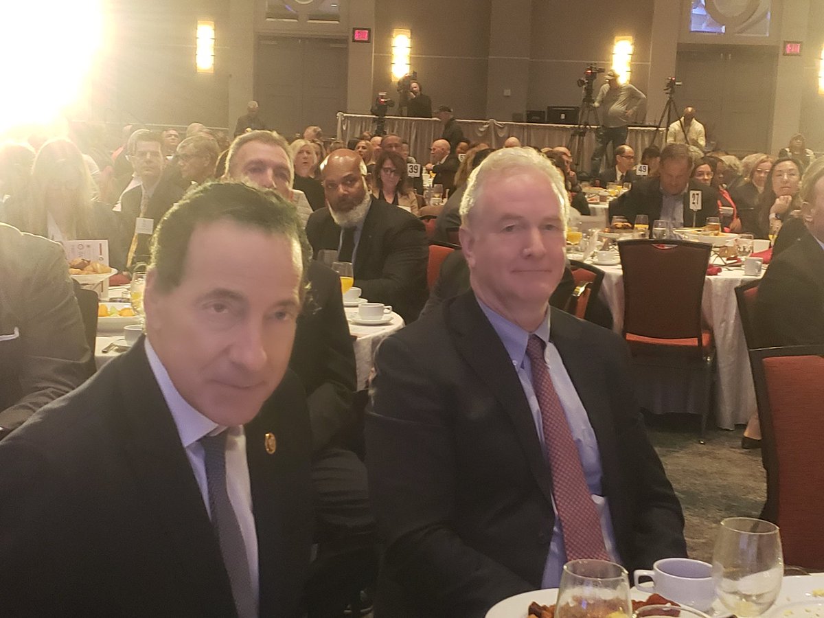 suzanne pollak tweet media