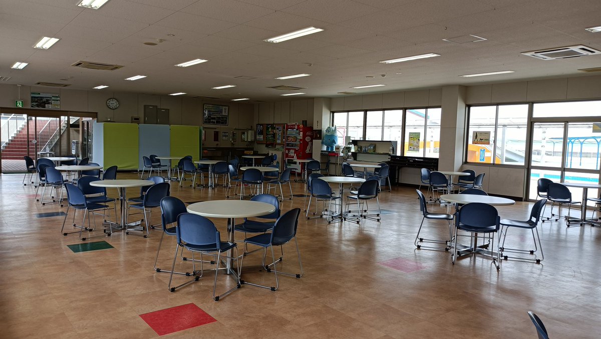 to2_toyama's tweet image. 明日は
こすぷれあくあみらーじゅです！
今年最後になりますので
暴風雨出ない限りは開催します！

雨が降ってもロッカールームや
しおかぜで撮影出来るようにしますので
よろしくお願いします！

#こすみら参加表明
#こすぷれあくあみらーじゅ
#TO2