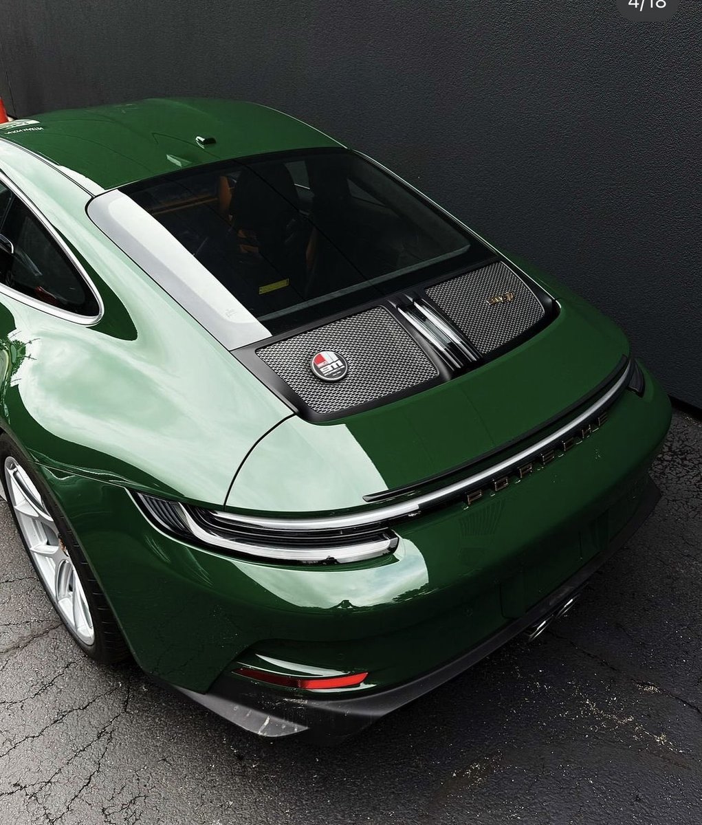 PorscheCIub's tweet photo. Paint-to-Sample British Racing Green 992 S/T https://t.co/a8ufwvenrj