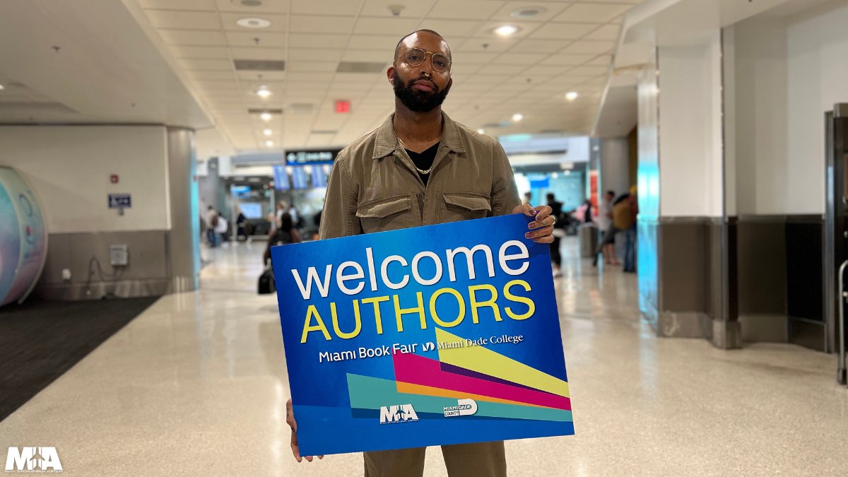 Welcome to Miami, <a href="/jetvgc/">JETVCG</a>. Catch Joseph at the 2024 <a href="/MiamiBookFair/">Miami Book Fair</a> this Saturday.
📚: miamibookfair.com
#MiamiBookFair #MiamiReads