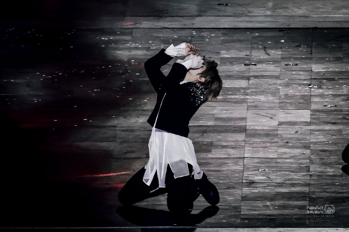 PuppyPuff_0313's tweet photo. 241122 ᐡ•͈ ·̭ •͈ᐡ

🥀🪄

#범규 #BEOMGYU #ボムギュ
#TXT_범규 #TXT_BEOMGYU 
#TXT #TOMORROW_X_TOGETHER https://t.co/R1nvukwS3d