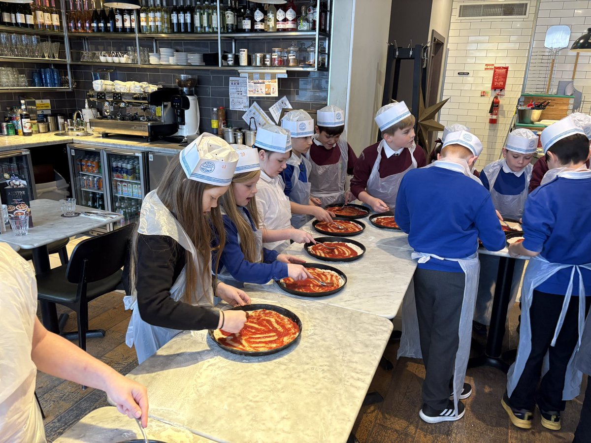 Miss Toland & P4-7 tweet media